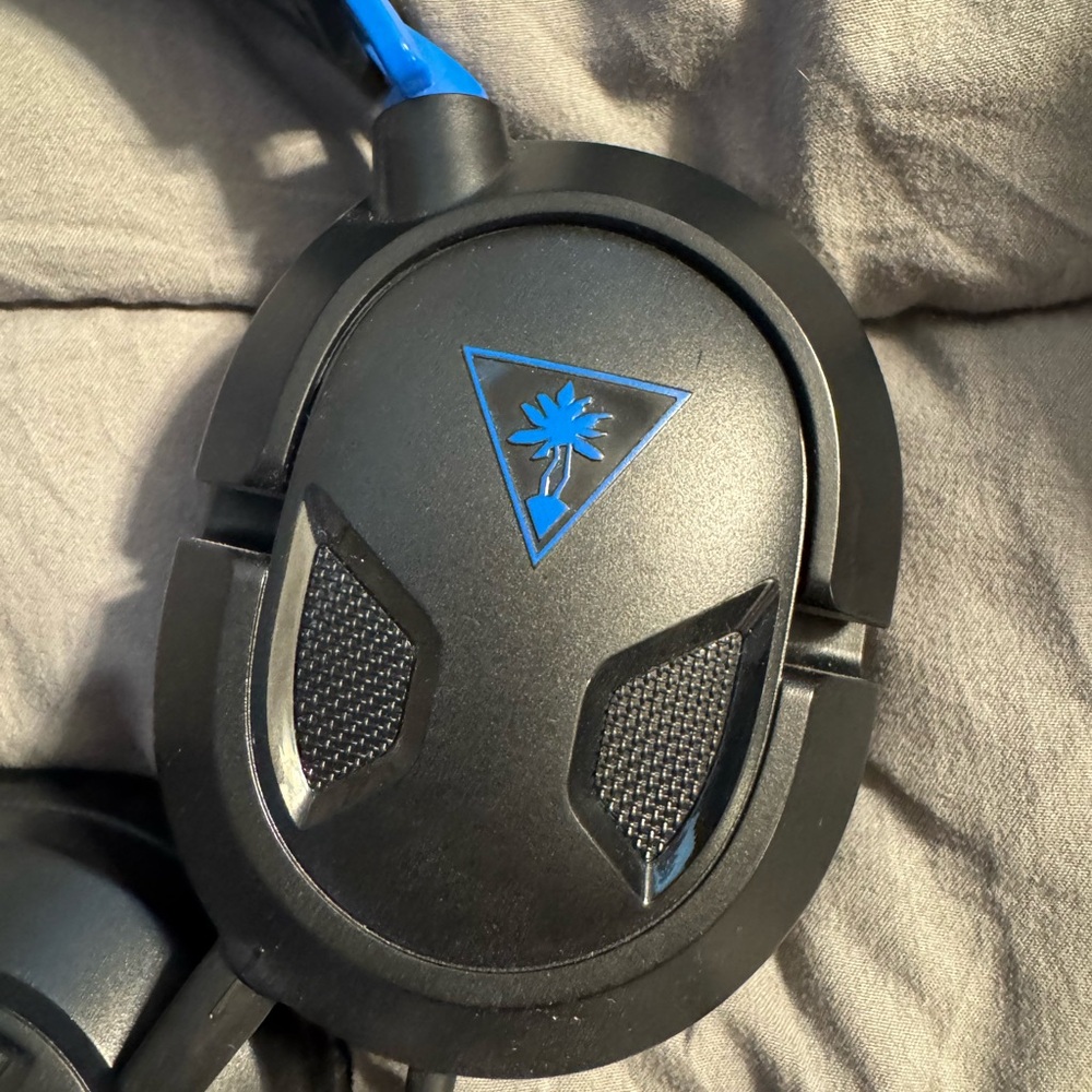 Turtle Beach Gaming Headset - Black and Blue